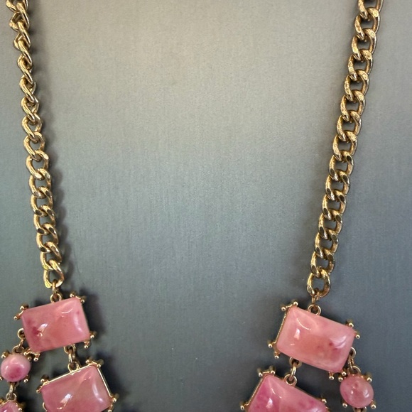 Gold Tone Marbled Pink Lucite Cabochon Statement Necklace - Picture 4 of 7